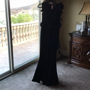 Caramel black dress size 6